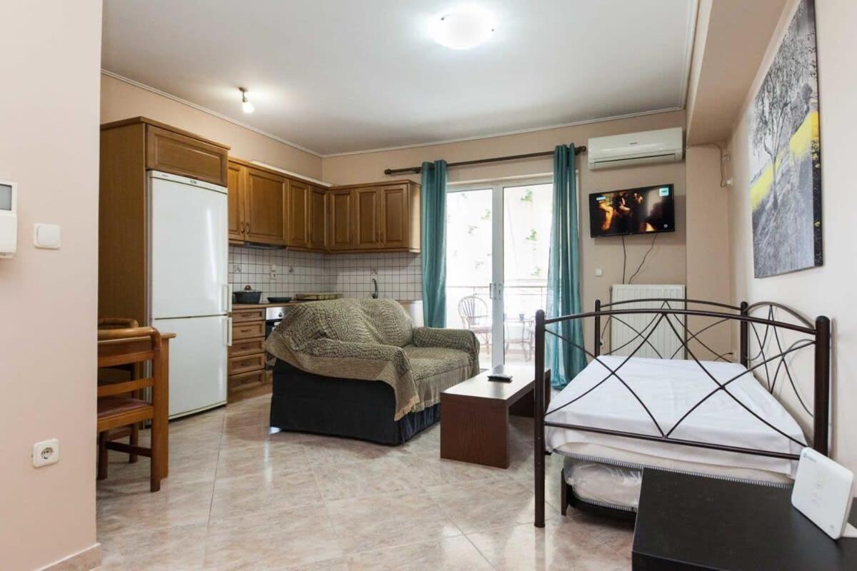 Vironas Delight 1Bd Apt With Lovely Balcony Афины Экстерьер фото